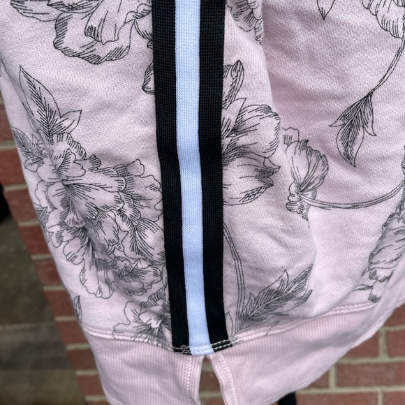 Pink Floral Calvin Klein Hoodie Pink Floral Calvin Klein Size Small - Picture 3 of 7